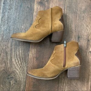 Marc Fisher Stefani Brown Suede Booties 6.5